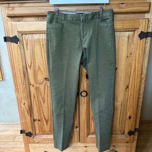 Banana Republic Pants Sloan Green Cotton Spandex Women's Size 8L‎